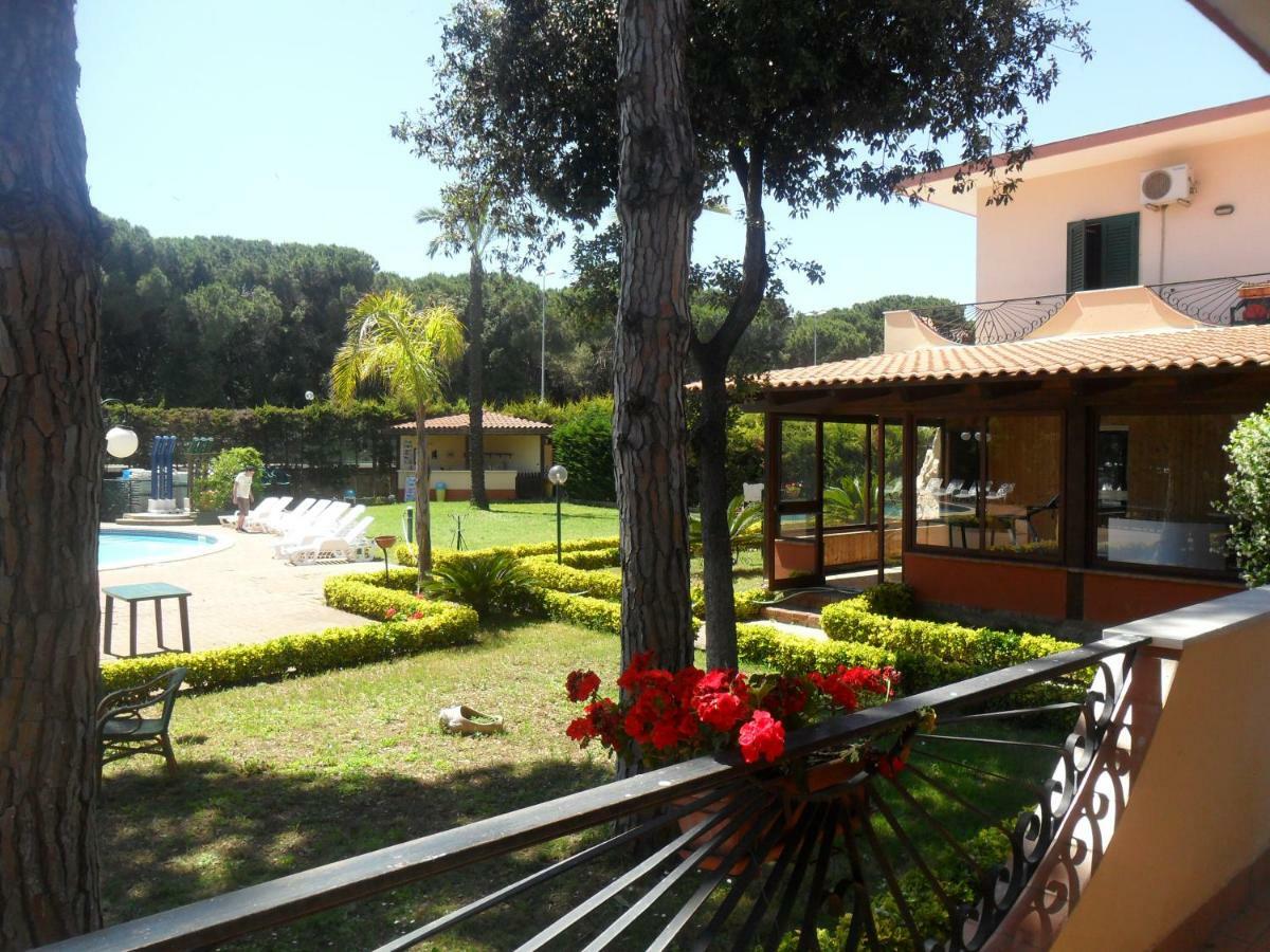 Thaire Resort Castel Volturno Exterior photo