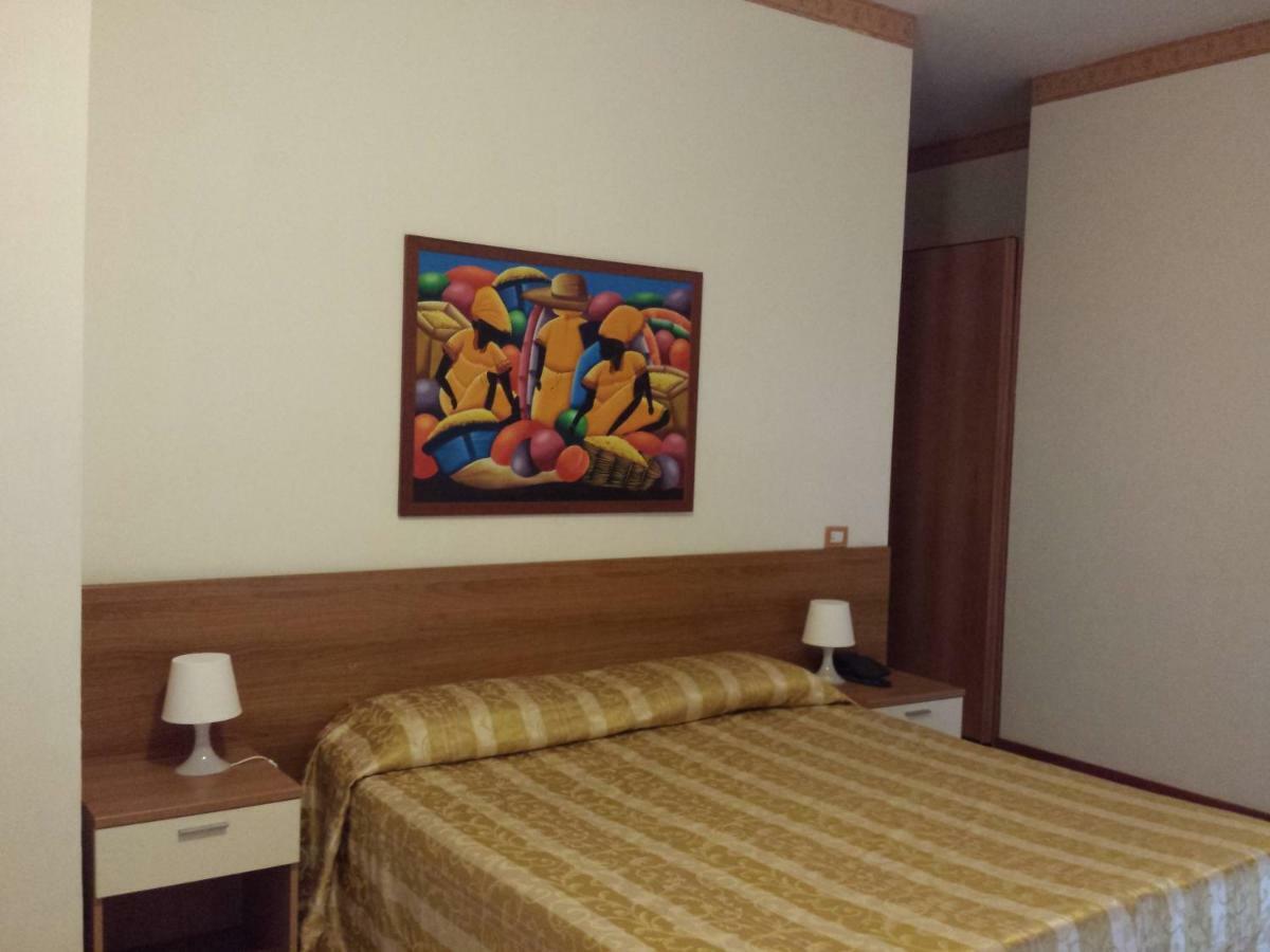 Thaire Resort Castel Volturno Exterior photo