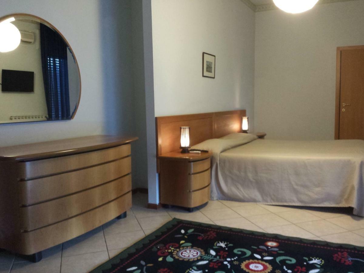 Thaire Resort Castel Volturno Exterior photo