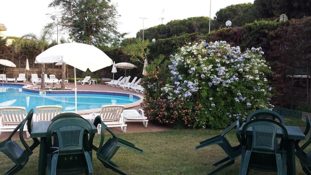 Thaire Resort Castel Volturno Exterior photo